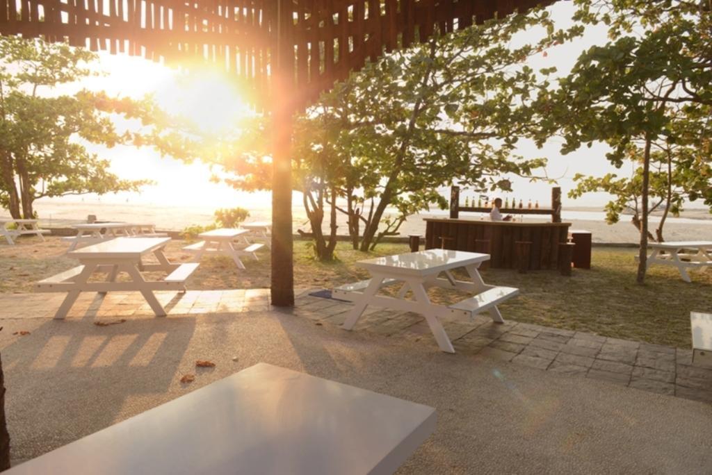 Ocean Front Campgrounds Ngwesaung Exterior foto